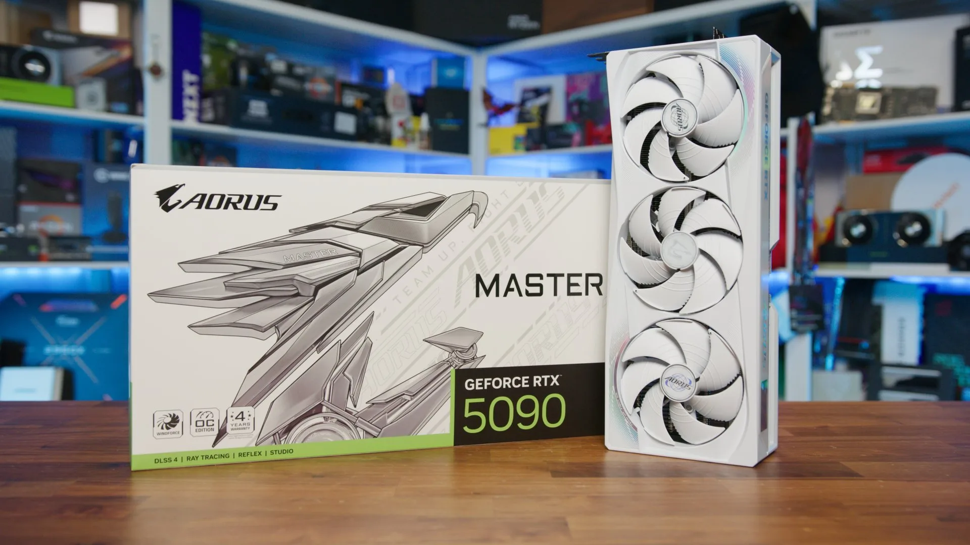 VGA GIGABYTE  RTX 5090 AORUS Master ICE 32G GDDR7 - تصویر گالری 4